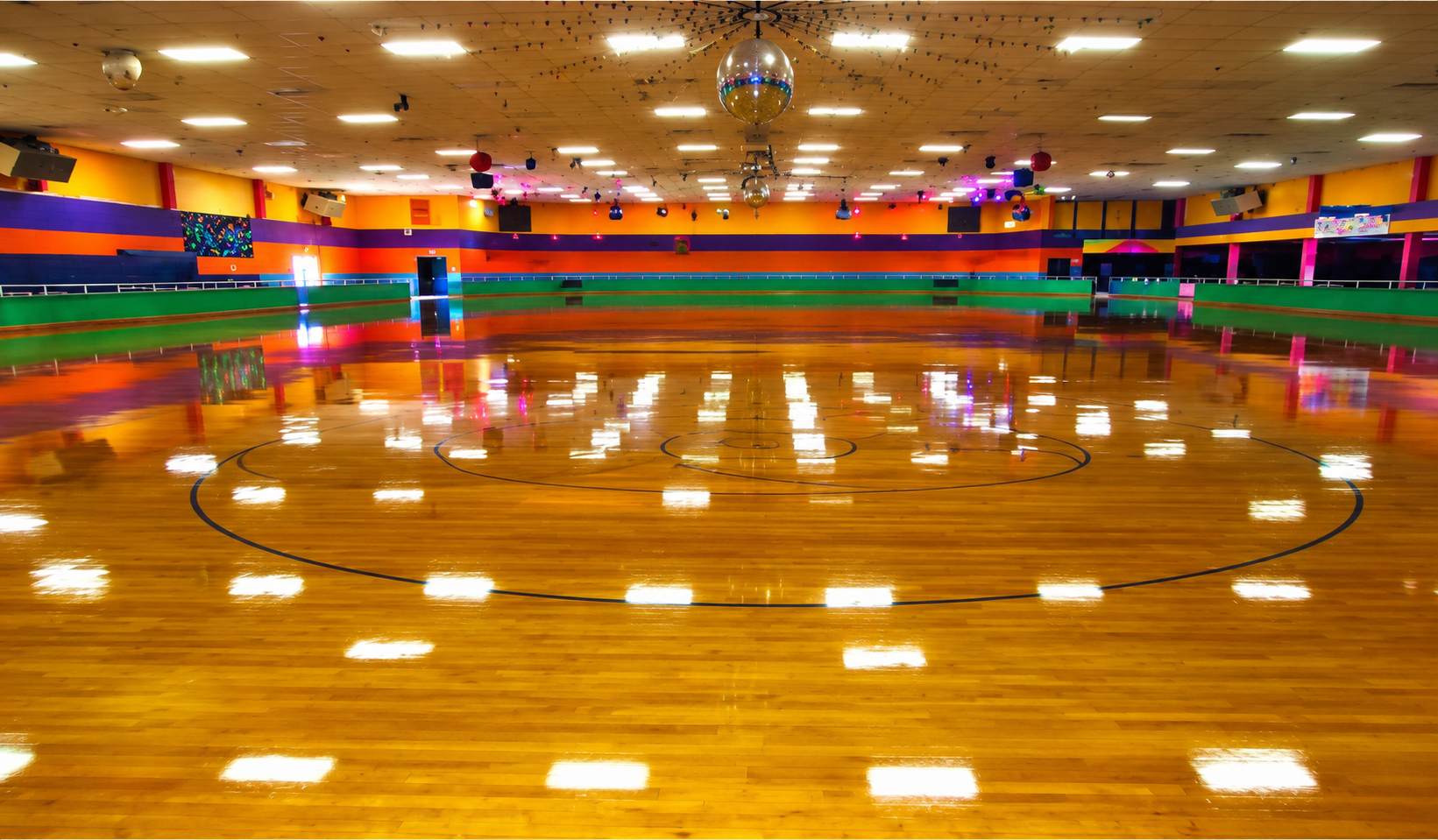 Skate World of Troy indoor roller skating rink and hardwood skating floor